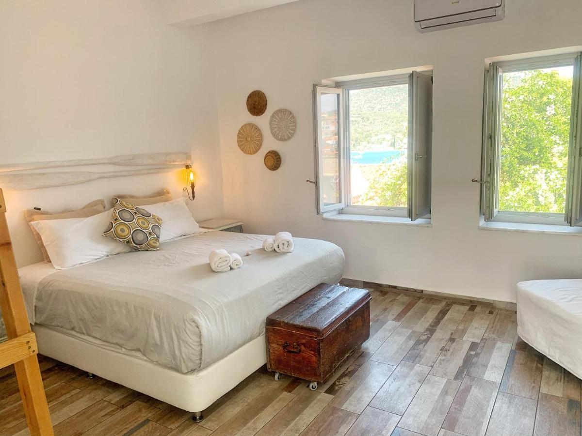 Gigi Rooms Poros Town Exterior foto