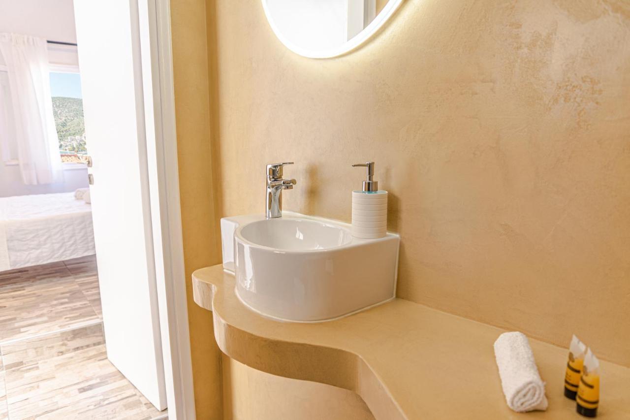 Gigi Rooms Poros Town Exterior foto